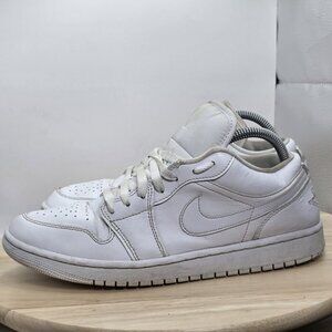 Nike Air Jordan 1 Low Triple White 2022 Sneaker DV0990-111 Women’s Size 10